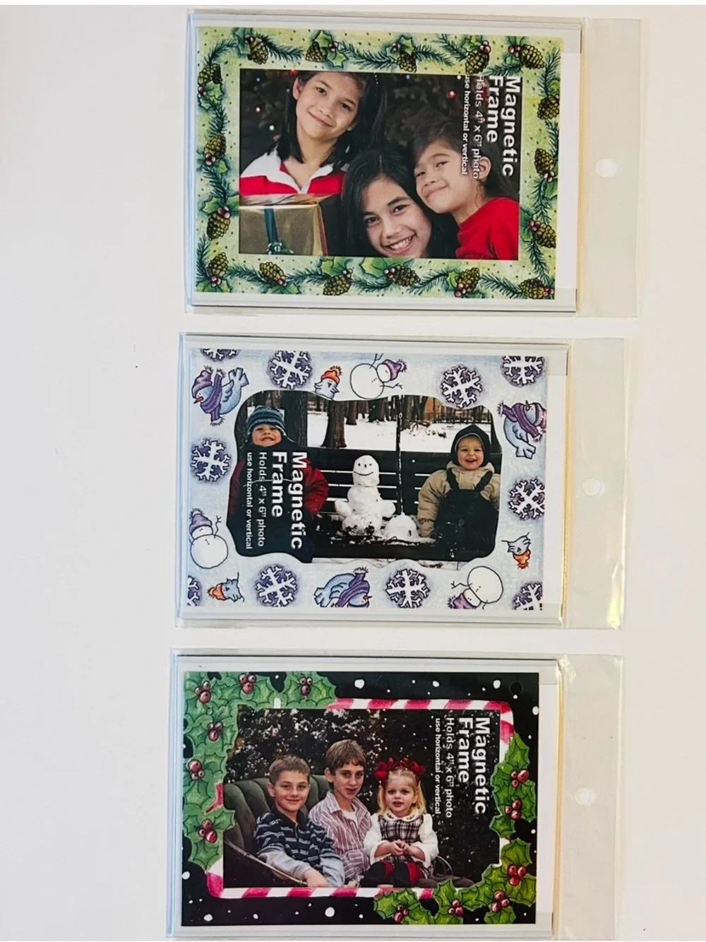 NEW Set of 3 Holiday Magnetic Photo Frames